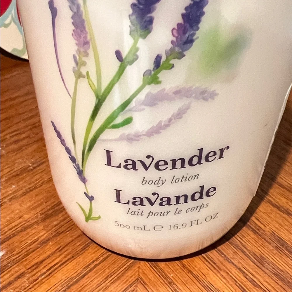 Crabtree & Evelyn Lavender Body Lotion with Floral Design NEW